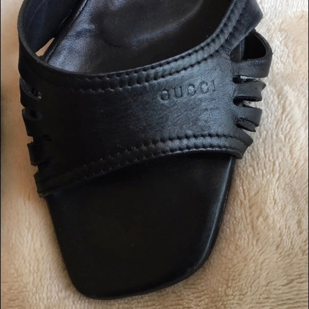 Authentic Gucci sandal size 6.5